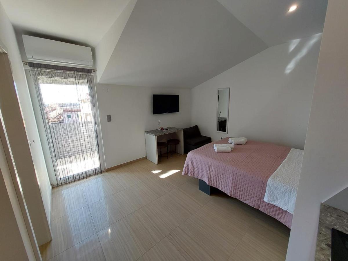 Apartmani Tropical Водице Екстериор снимка