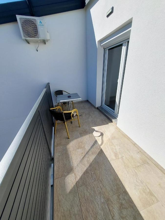 Apartmani Tropical Водице Екстериор снимка