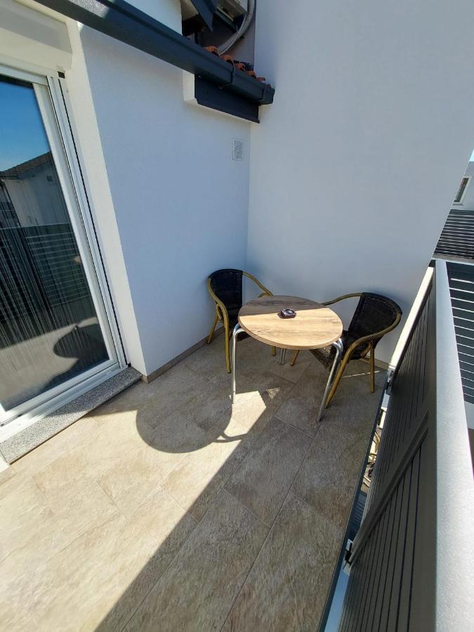 Apartmani Tropical Водице Екстериор снимка
