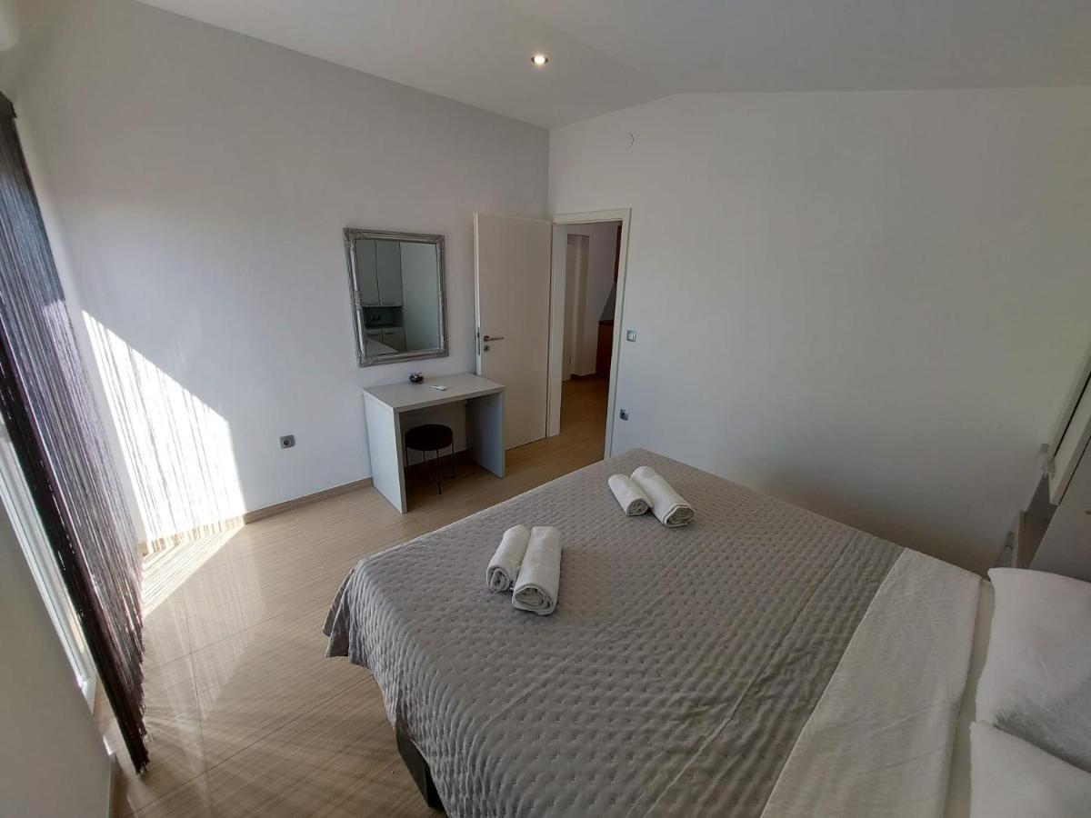 Apartmani Tropical Водице Екстериор снимка