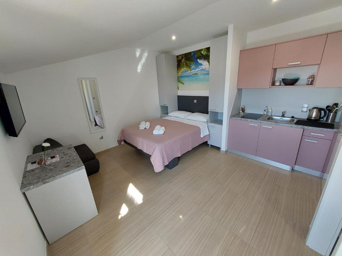 Apartmani Tropical Водице Екстериор снимка