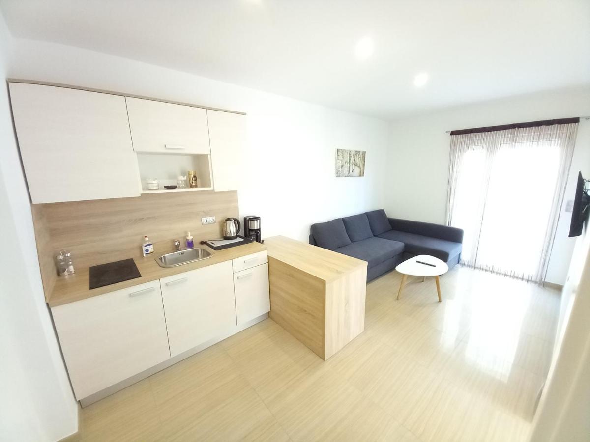 Apartmani Tropical Водице Екстериор снимка